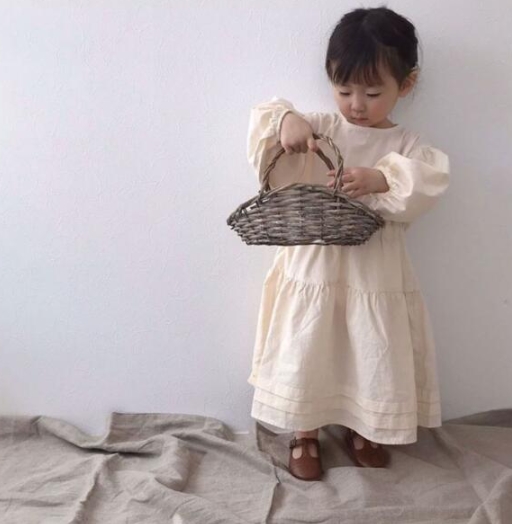 秋 女の子 無地ワンピース パフスリープ 森ガール ゆったり 子供服 おしゃれ ワンピース